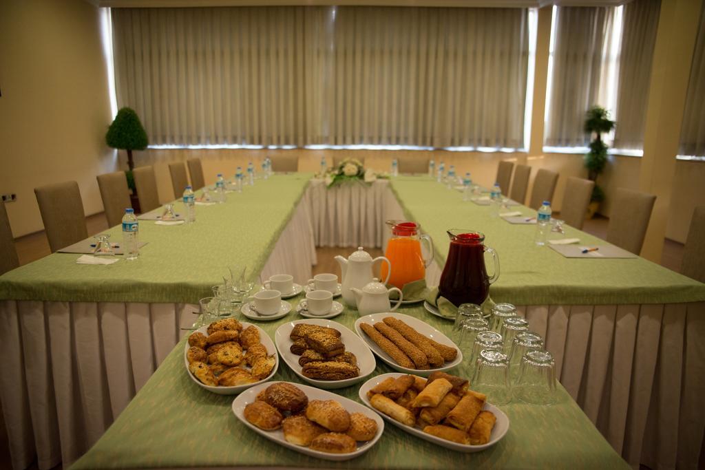 Kristal Otel Адана Екстер'єр фото